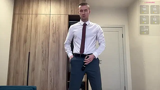 Snapshot of cute_mark chatting on February 11, 2026, 6:35 am cute mark online show from February 11, 2026, 6:35 am