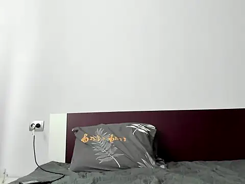 Snapshot of ElektraShine29 chatting on October 18, 2025, 6:37 am ElektraShine29 online show from October 18, 2025, 6:37 am