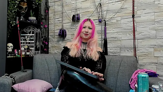 CruelMistress online show from December 24, 2024, 3:49 am