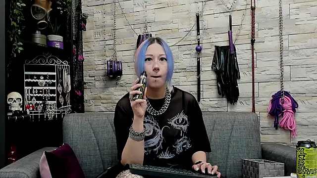 CruelMistress online show from November 12, 2025, 4:11 pm