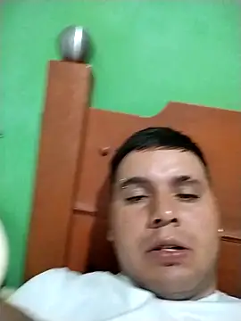 Snapshot of danysotico95 chatting on September 28, 2025, 8:05 pm danysotico95 online show from September 28, 2025, 8:05 pm