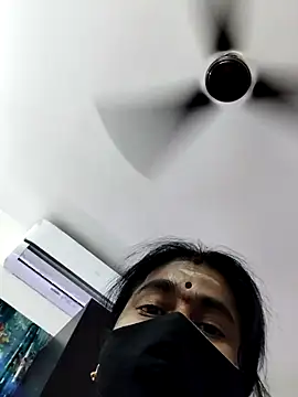 Snapshot of Tamilrojanew chatting on July 8, 2026, 6:36 am Tamilrojanew online show from July 8, 2026, 6:36 am