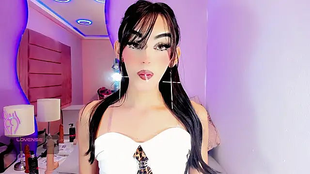 Shanelengel online show from March 24, 2026, 9:04 pm