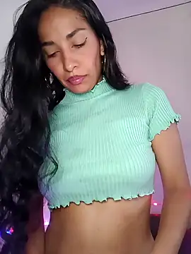 chloewildd  online show from April 11, 2026, 1:26 pm