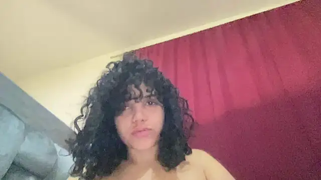 Snapshot of brithneysquirt chatting on March 3, 2025, 11:35 pm brithneysquirt online show from March 3, 2025, 11:35 pm