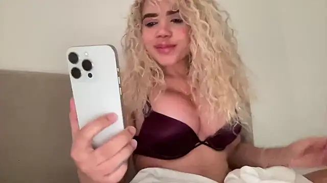 brithneysquirt online show from February 16, 2026, 7:18 am