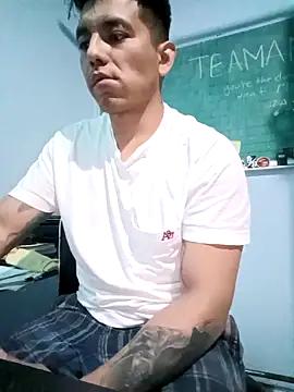 Javierhot666 online show from February 6, 2026, 12:17 am