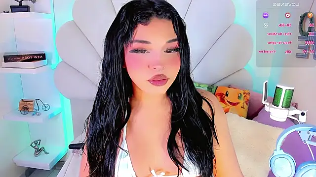 ValentinaMarinn online show from April 11, 2026, 9:29 pm