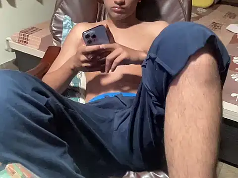 Snapshot of yourhero3466 chatting on March 8, 2026, 8:45 pm yourhero3466 online show from March 8, 2026, 8:45 pm