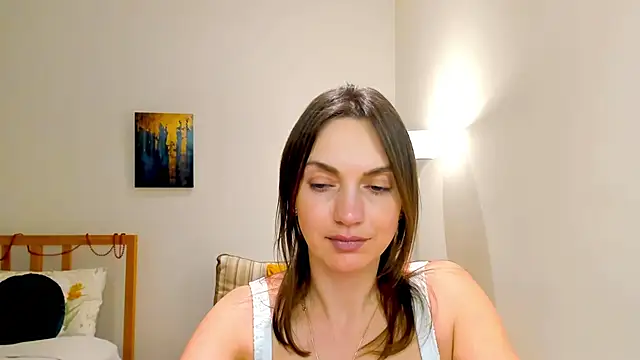 LovelyeeMia online show from December 23, 2024, 6:26 pm