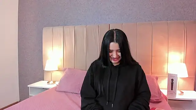 megan bat online show from December 24, 2024, 5:16 am