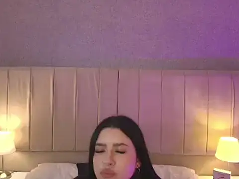 megan bat online show from February 10, 2025, 4:25 pm