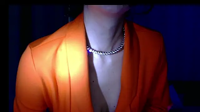 LilyXSky online show from February 21, 2025, 1:00 pm