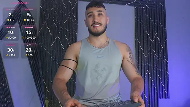 Snapshot of Zionmattis chatting on November 21, 2025, 10:31 pm Zionmattis online show from November 21, 2025, 10:31 pm