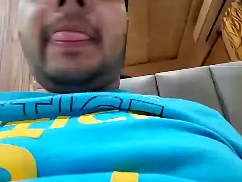 SWEETBOYJI online show from March 5, 2025, 5:29 pm