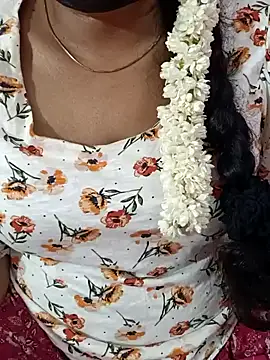 Snapshot of tamil-varshu chatting on December 3, 2024, 6:55 pm tamil-varshu online show from December 3, 2024, 6:55 pm