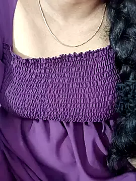 Snapshot of tamil-varshu chatting on February 1, 2025, 5:47 pm tamil-varshu online show from February 1, 2025, 5:47 pm