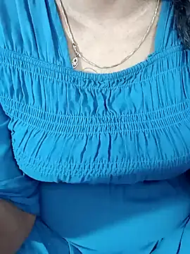 Snapshot of tamil-varshu chatting on January 28, 2025, 6:17 pm tamil-varshu online show from January 28, 2025, 6:17 pm