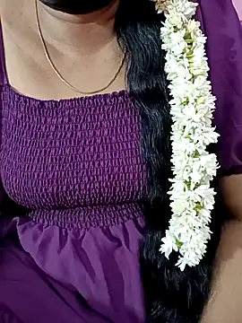 Snapshot of tamil-varshu chatting on December 6, 2024, 2:33 pm tamil-varshu online show from December 6, 2024, 2:33 pm