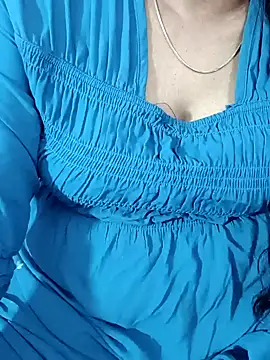 Snapshot of tamil-varshu chatting on February 3, 2025, 5:56 pm tamil-varshu online show from February 3, 2025, 5:56 pm