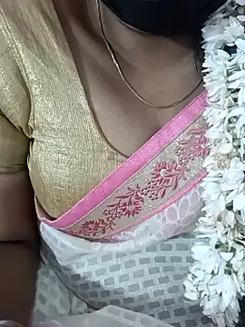 Snapshot of tamil-varshu chatting on January 16, 2025, 3:56 pm tamil-varshu online show from January 16, 2025, 3:56 pm