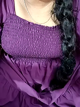 Snapshot of tamil-varshu chatting on January 21, 2025, 3:54 pm tamil-varshu online show from January 21, 2025, 3:54 pm