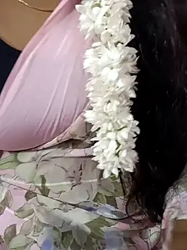 Snapshot of tamil-varshu chatting on January 1, 2025, 5:55 pm tamil-varshu online show from January 1, 2025, 5:55 pm