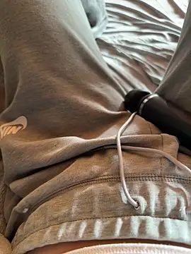 Ana-05 online show from October 8, 2025, 10:17 am