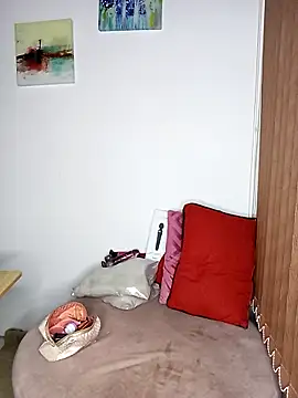 carolayrosse online show from November 12, 2025, 1:43 am