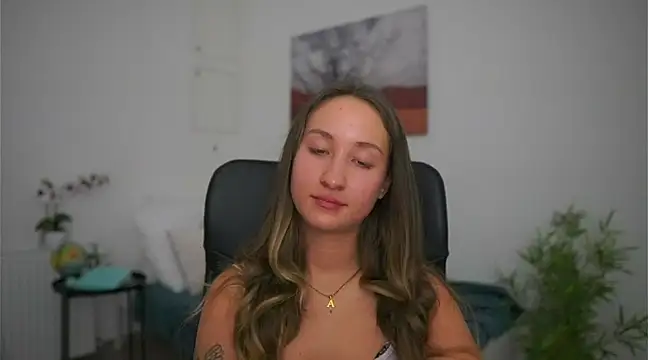 magic   smile online show from February 18, 2025, 4:14 pm