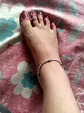 lakey91girl online show from September 30, 2025, 5:57 am