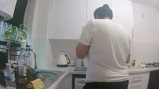 vanilla chocolate23 online show from January 18, 2026, 9:56 am