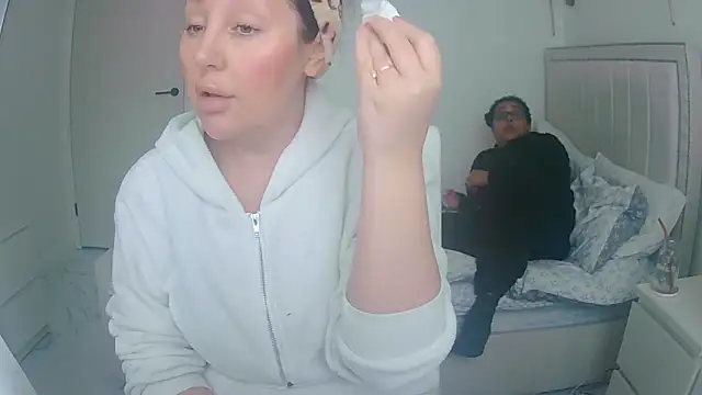 vanilla chocolate23 online show from February 17, 2026, 1:41 pm