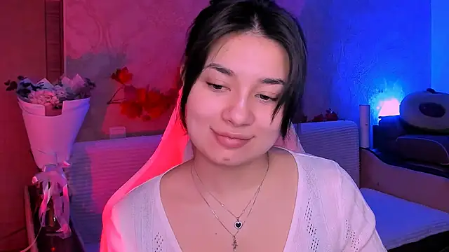Swee Alicee online show from March 10, 2025, 12:49 pm