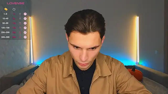 denlover1 online show from November 24, 2025, 2:39 pm