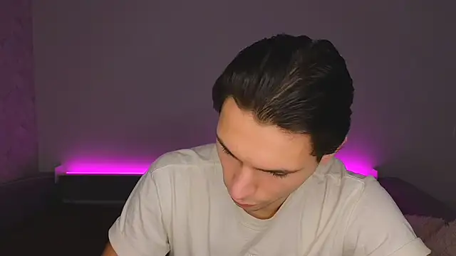 denlover1 online show from February 13, 2026, 8:25 am