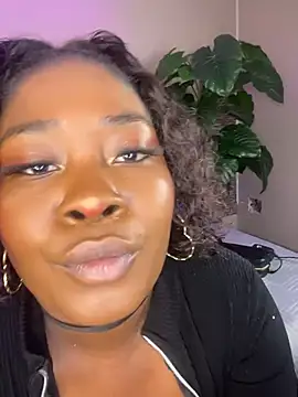 zoe 23  online show from May 23, 2026, 11:09 am