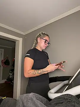 lexybabyxo online show from July 20, 2026, 10:00 am