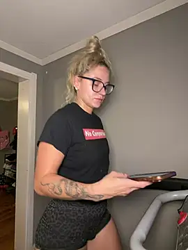 lexybabyxo online show from July 21, 2026, 10:49 am