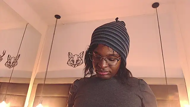 candy lovee69 online show from October 10, 2025, 10:43 pm