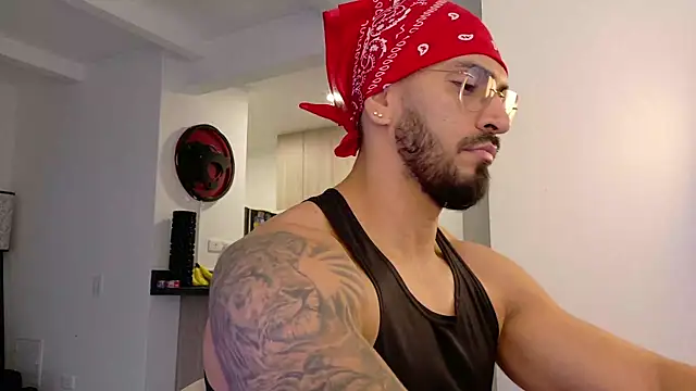 tony muscle online show from November 18, 2025, 8:56 pm