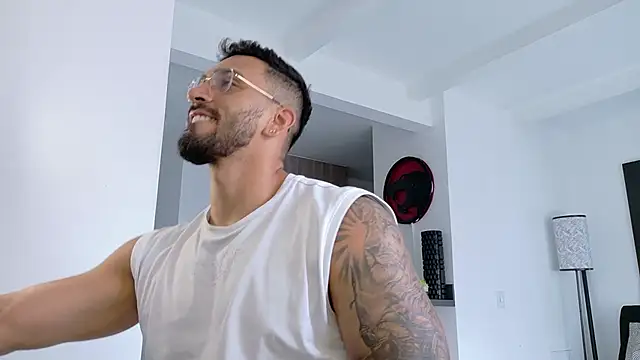 Snapshot of tony_muscle chatting on February 21, 2026, 8:00 pm tony muscle online show from February 21, 2026, 8:00 pm