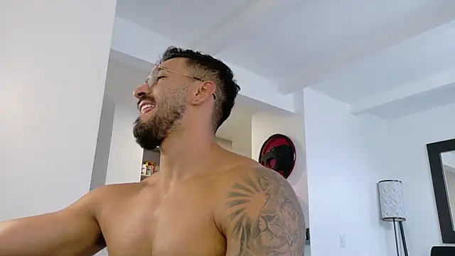 Snapshot of tony_muscle chatting on February 14, 2026, 8:09 pm tony muscle online show from February 14, 2026, 8:09 pm