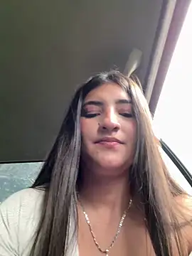 Snapshot of AhriCutte chatting on February 16, 2025, 8:11 pm AhriCutte online show from February 16, 2025, 8:11 pm
