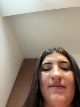 Snapshot of AhriCutte chatting on February 22, 2025, 6:19 pm AhriCutte online show from February 22, 2025, 6:19 pm