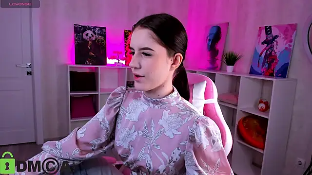 Tonya Gray online show from November 30, 2025, 1:06 am