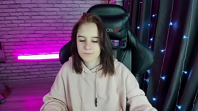 Tonya Gray online show from January 2, 2025, 4:20 am