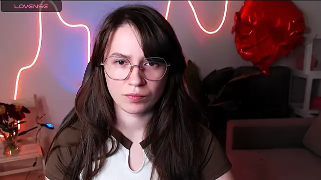 M Sensual online show from June 1, 2026, 5:01 pm