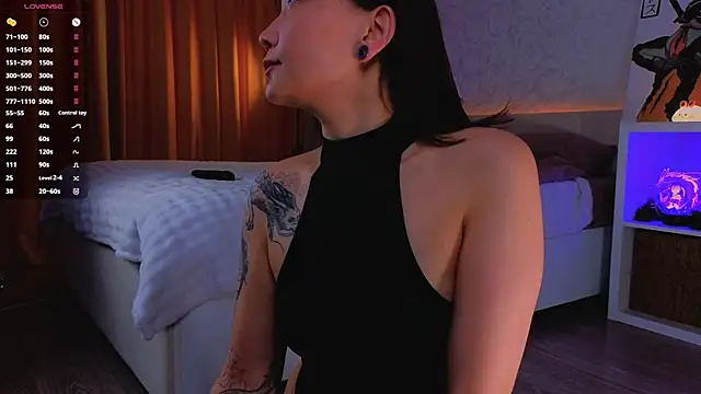 Snapshot of Renochka chatting on February 28, 2026, 4:06 pm Renochka online show from February 28, 2026, 4:06 pm