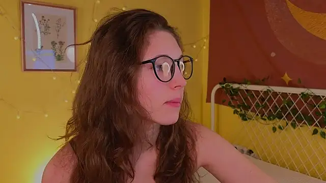 cherry lea online show from November 27, 2025, 7:25 pm